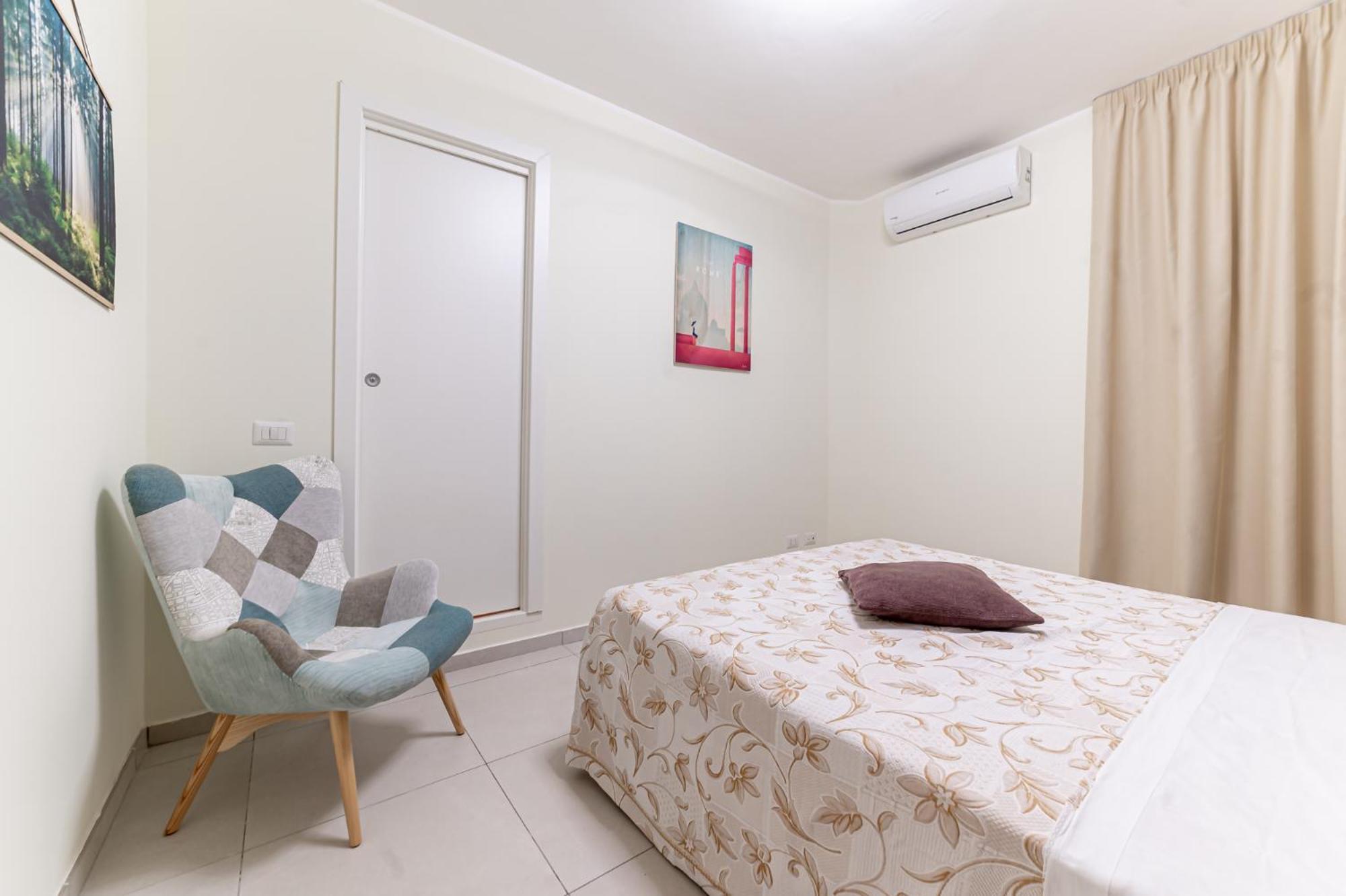 Luca Flat - Tiburtina Train Station & Wi-fi Apartment